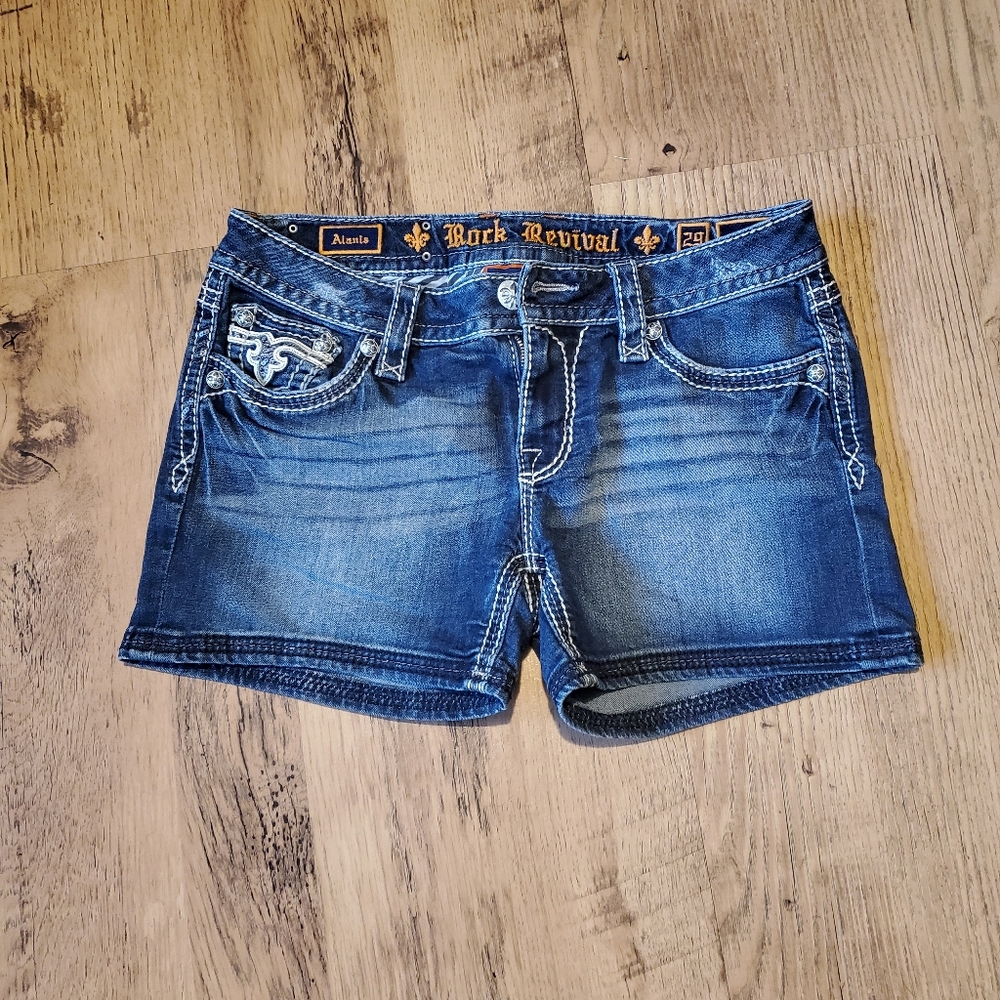 Rock Revival Alanis shorts.. size 29